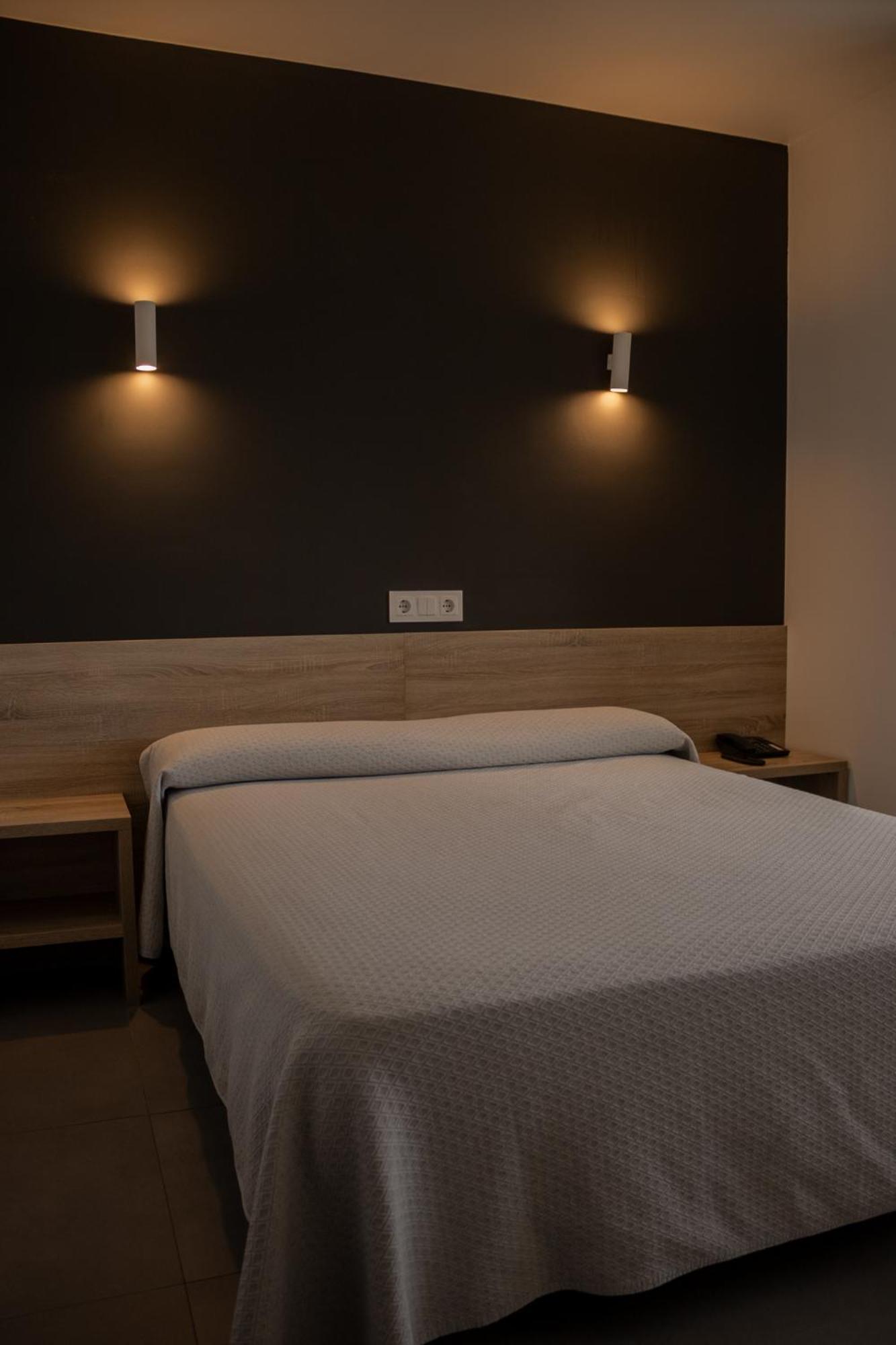 Hotel Hollywood Cangas do Morrazo Dış mekan fotoğraf