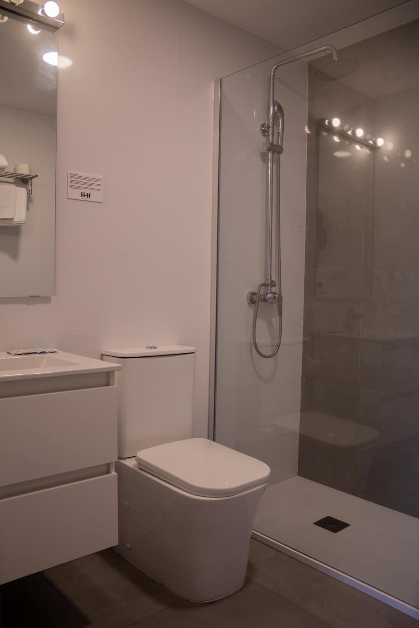 Hotel Hollywood Cangas do Morrazo Dış mekan fotoğraf